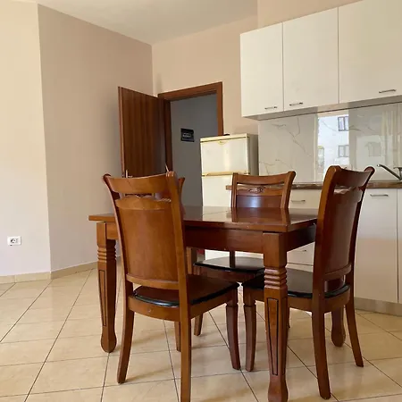 Eretz Appartement Tirana